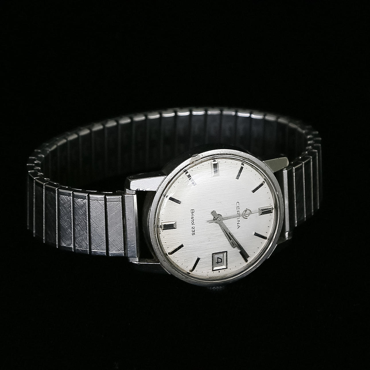 HERRKLOCKOR, 2 st, bristol 235 samt certidate, Certina.