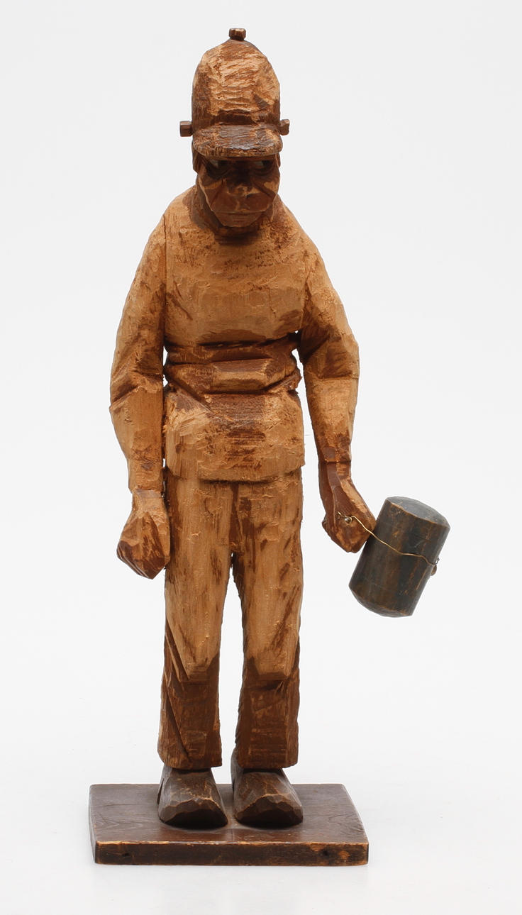 SKULPTUR, snidat trä, Carl-Johan Trygg, Norrköping. sign och dat. 1916.