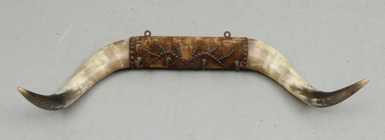HORN i form av hängare, 1900-tal.
