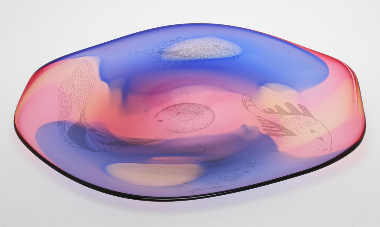 FAT, glas, sign Ulrica Hydman-Vallien Kosta Boda, edition 18/40.