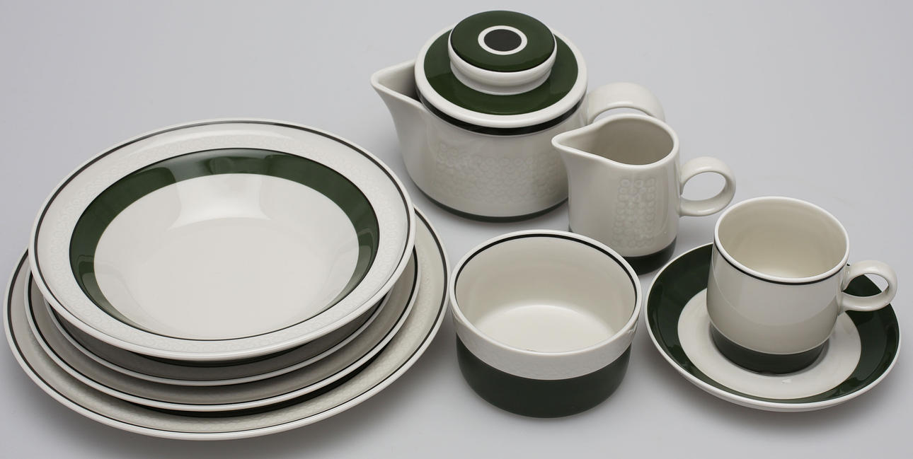 MATSERVISDELAR, 66 delar, porslin, formgiven av Olle Alberius för Rörstrand.