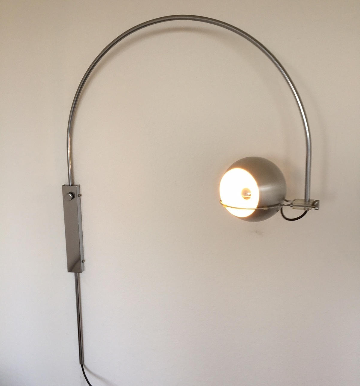 GEPO WANDBOGENLEUCHTE.