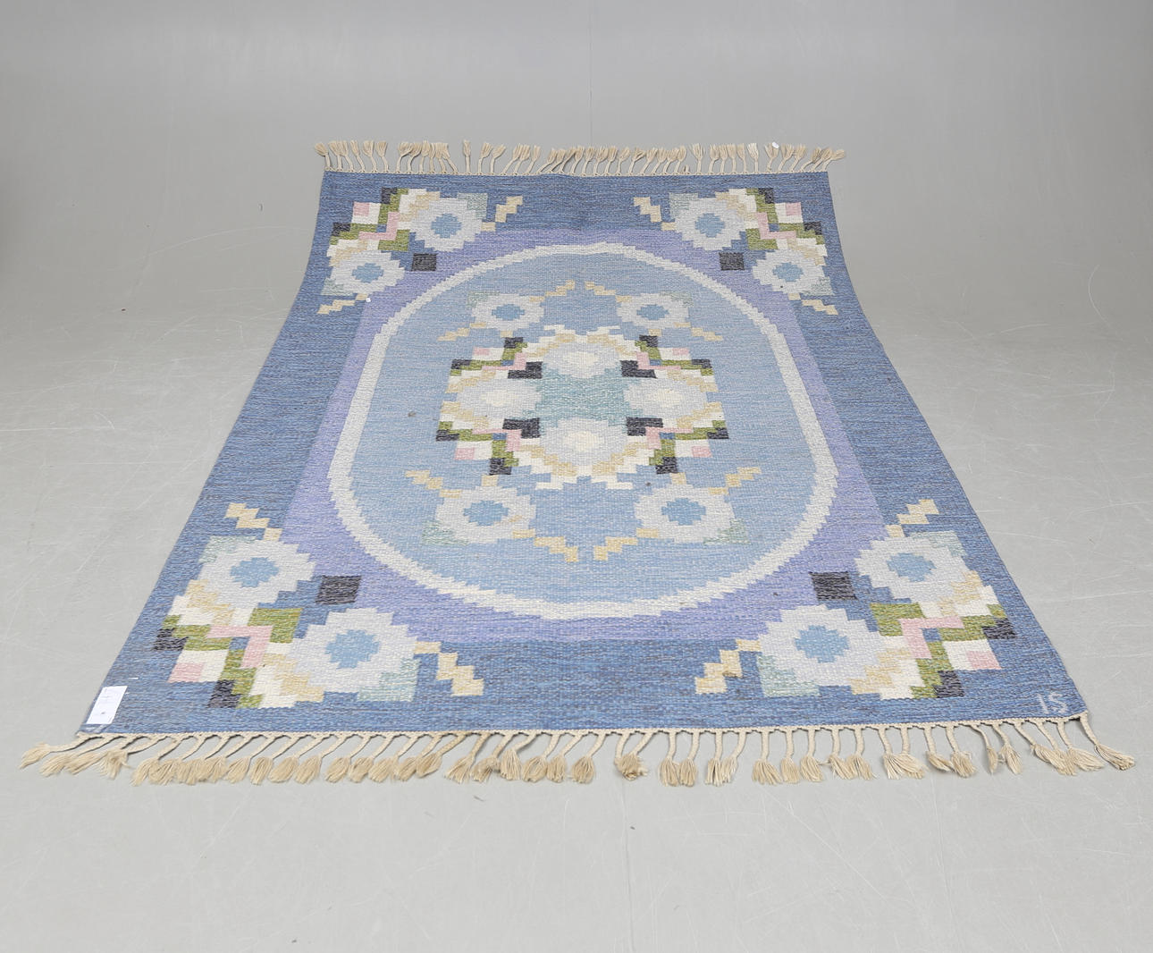 CARPET, rolled sheet, "Malmsjön", Ingegerd Silow, signed IS, approx. 235x168 cm.