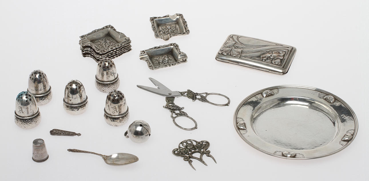 PARTI SILVER, 20 delar, bland annat Georg Jensen och GEWE. Tot vikt 421 gram.