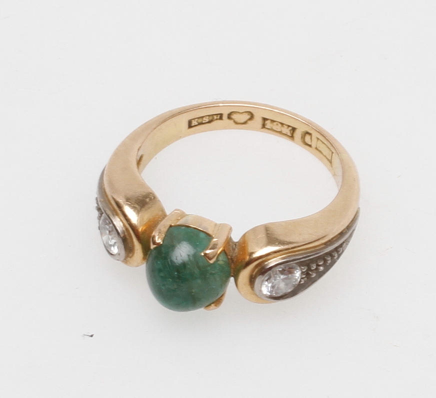 RING, 18k guld med diamanter, vikt ca 9 gram, Knut Sixten Holmberg, Stockholm, 1940-tal.