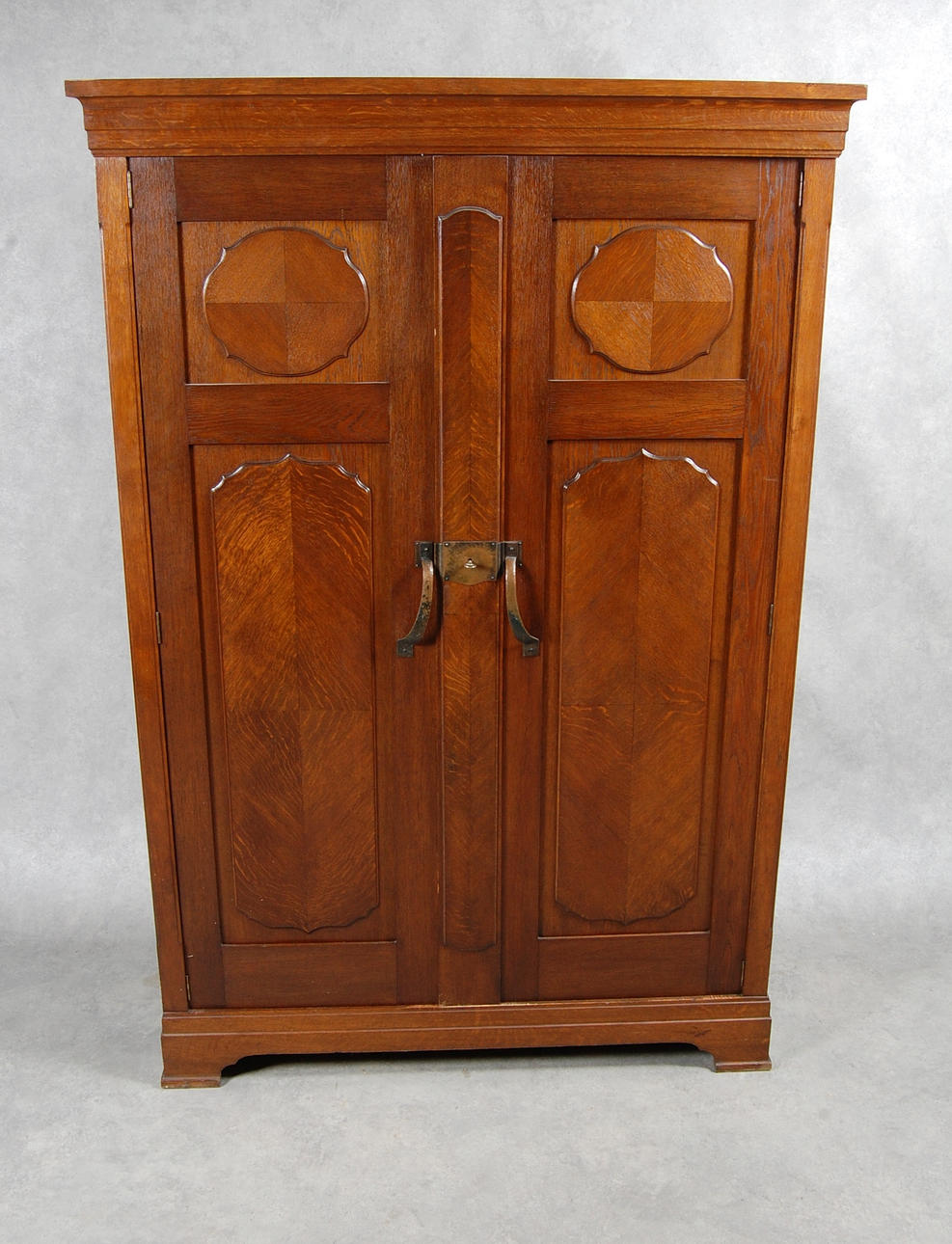 SKÅP, 1920-30-tal, märkt Nordens möbelfabrik Malmö.