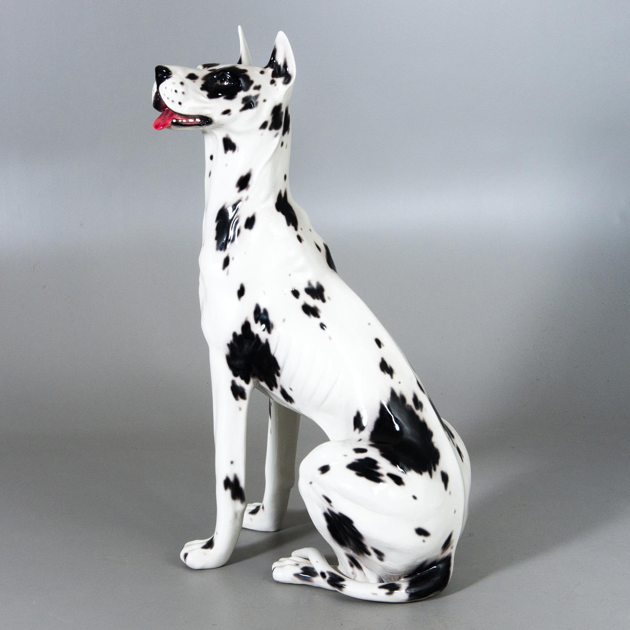 GOLVFIGURIN, porslin, hund.