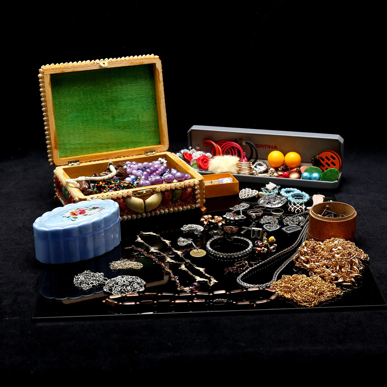 SMYKKER, SMYKKER, herunder sølv, tin.