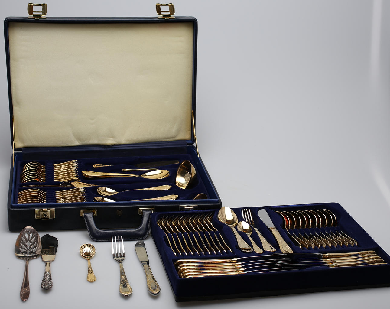 BESTICK 76 delar i dokumentväska, Solingen, Made in West-Germany,1900-tal.