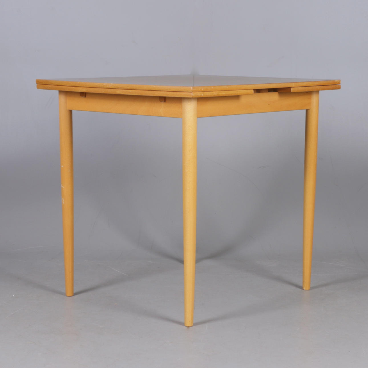 TABLE, Perstorpskiva, Edsbyverken.