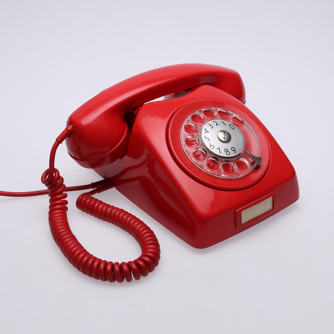 TELEFON, "Dialog", L M Ericsson, röd.