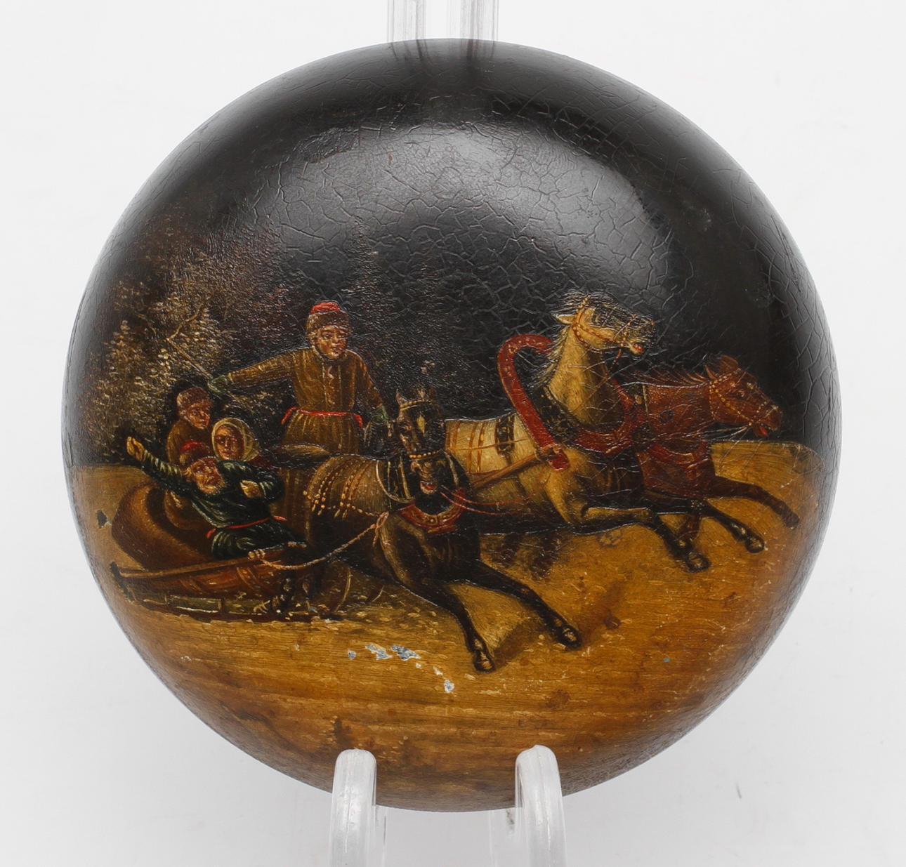 DOSA med LOCK, lack, Ryssland, signerad och daterad 1933.