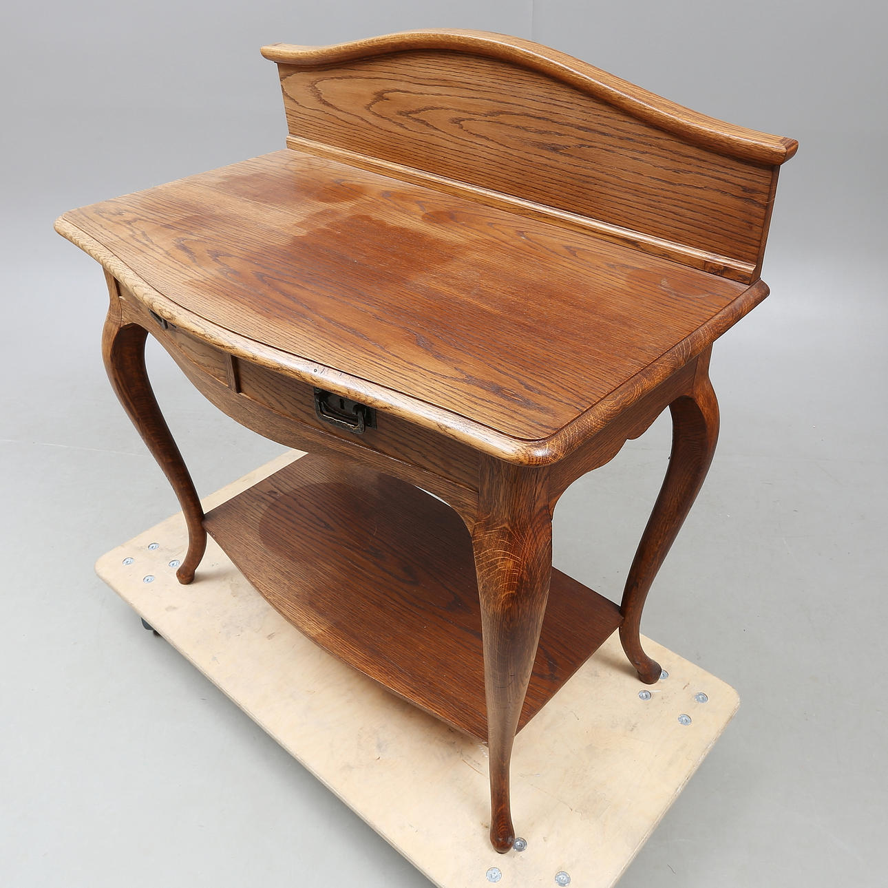 BUFFET, oak, Rococo style, 20th century. Furniture - Tables - Auctionet