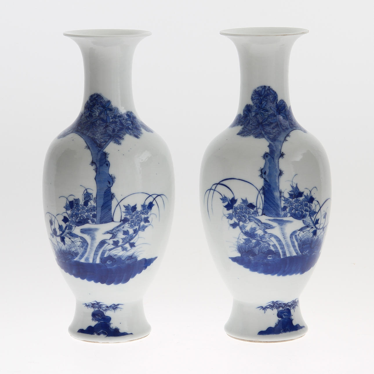 VASER, 1 par, porslin, Kina, 1900-tal.