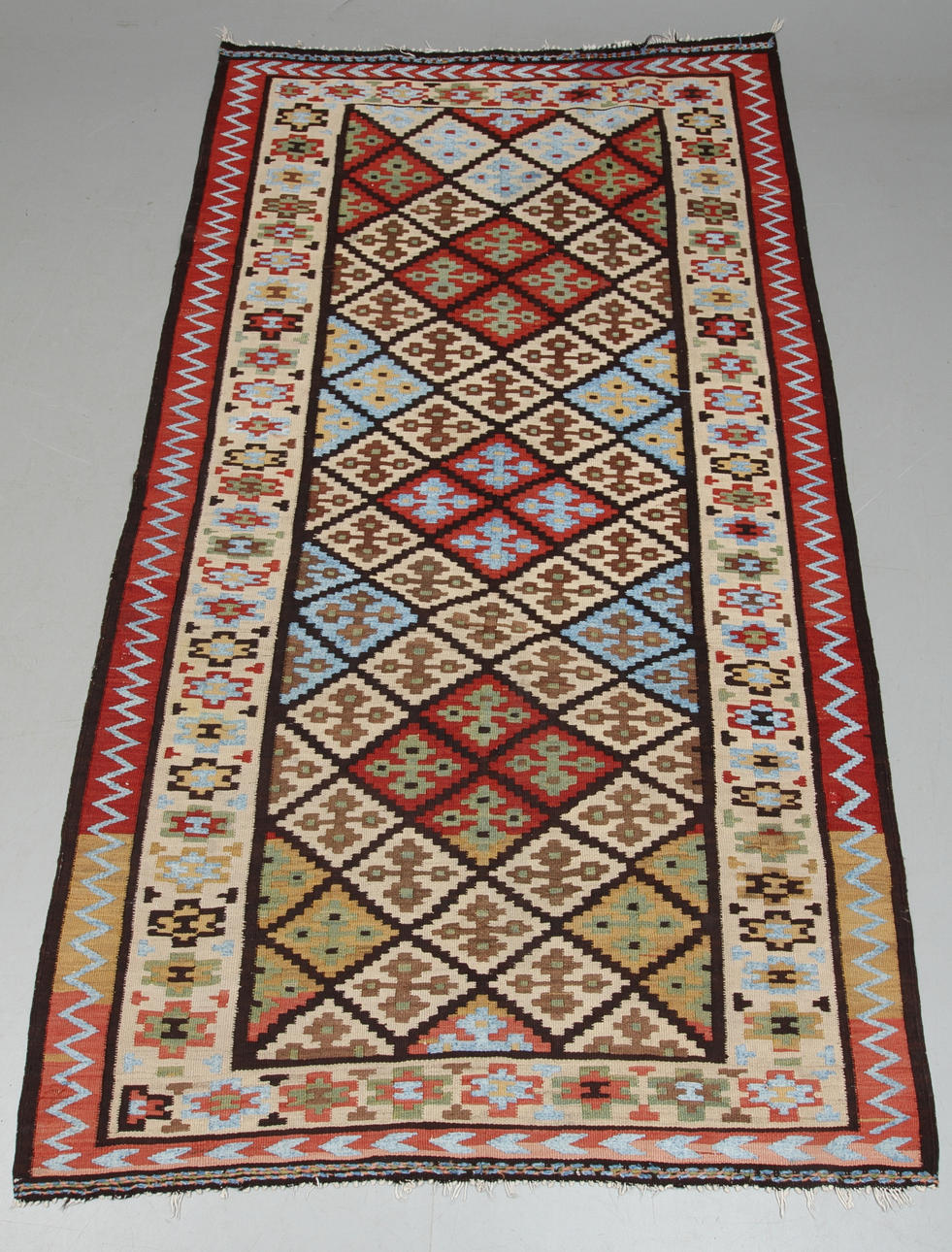 MATTA, Kelim, ca 250 x 140 cm.