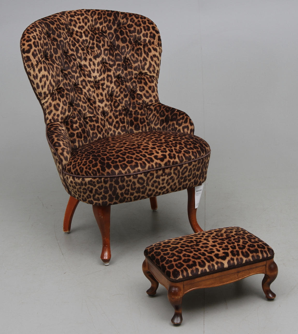 EMMAFÅTÖLJ samt FOTPALL, 1900-tal.