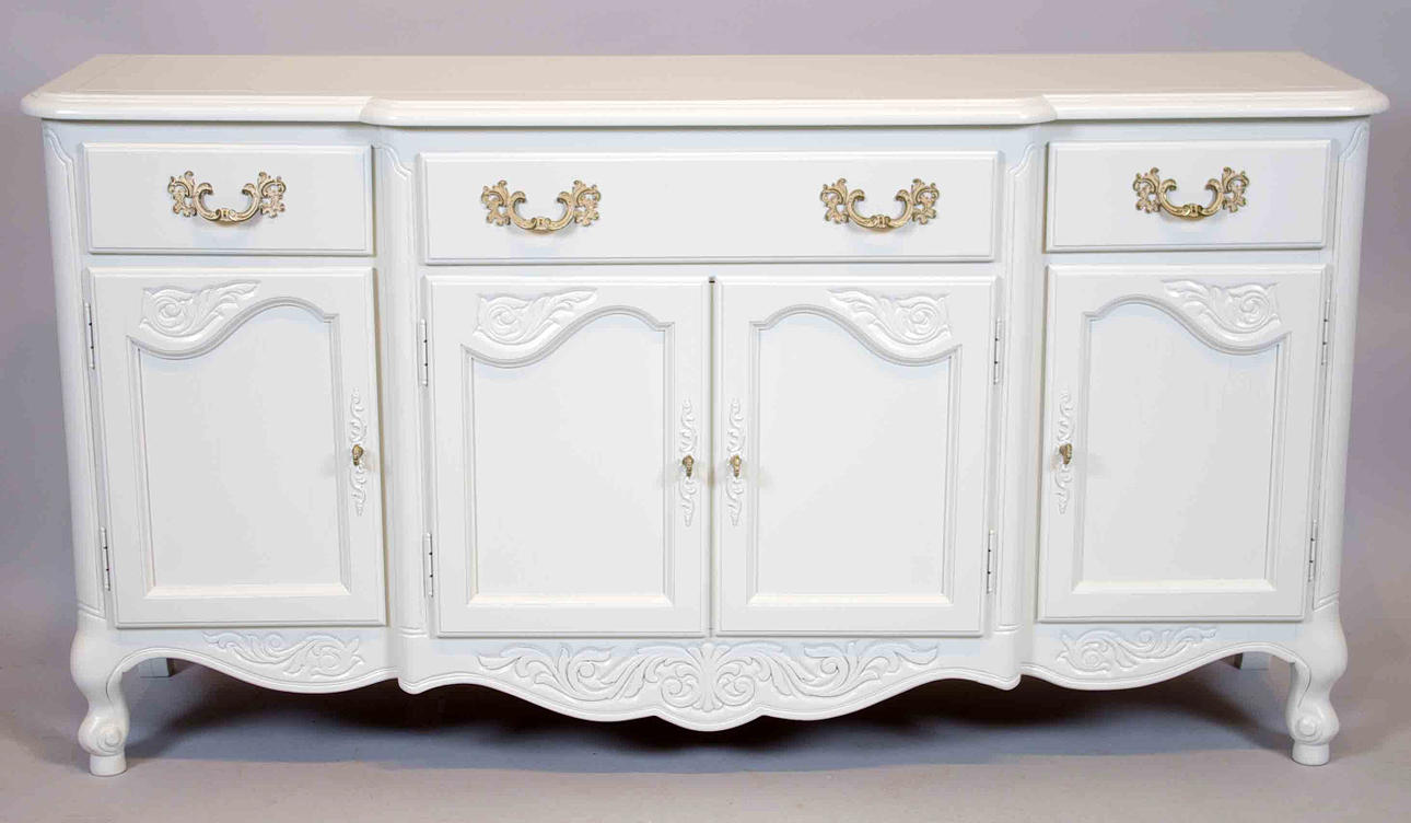 SIDEBOARD, vitmålat, rokokostil, sekelskiftet 1900/2000.