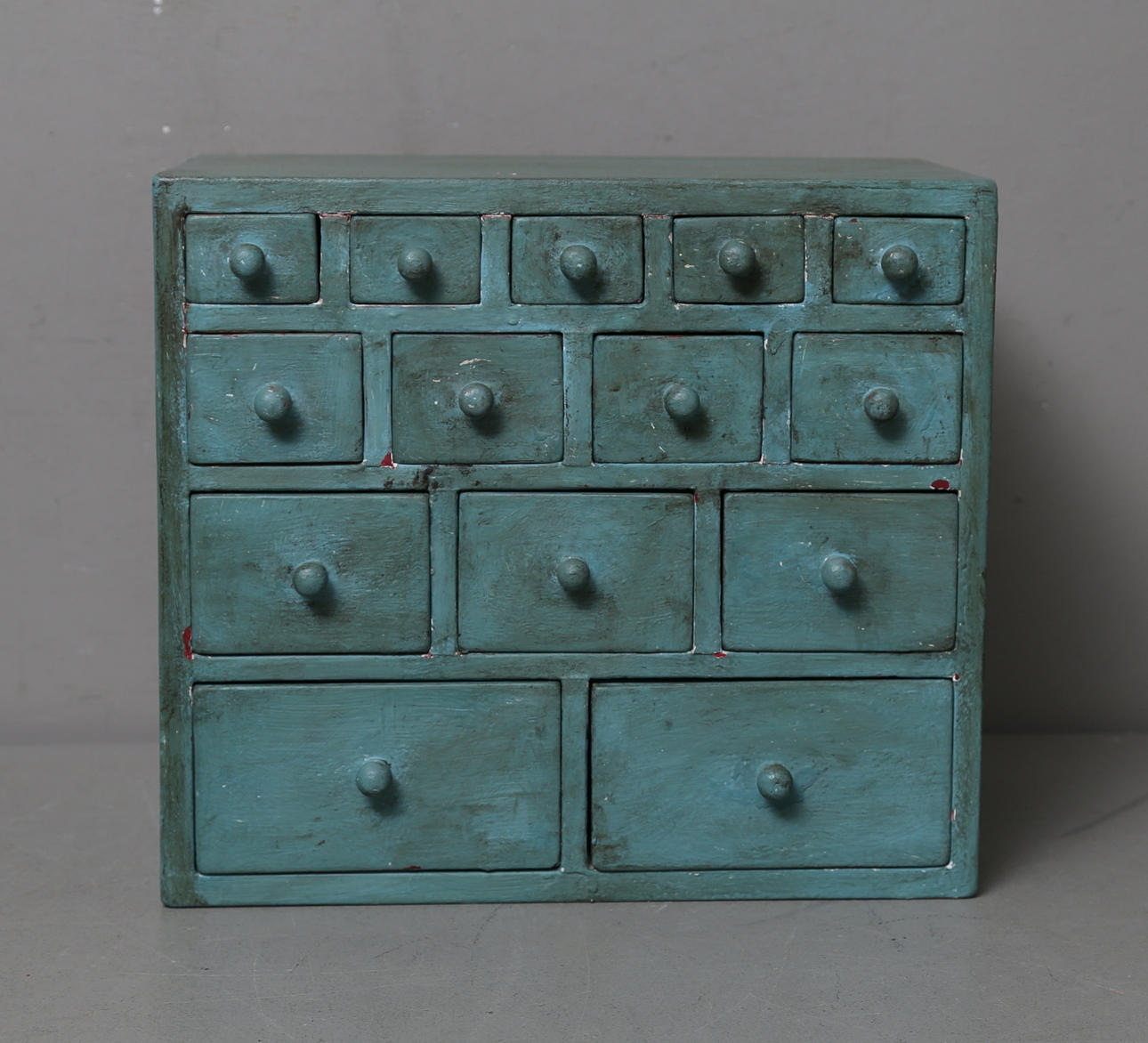 KÖPMANSDISK, mindre modell, 1900-tal.