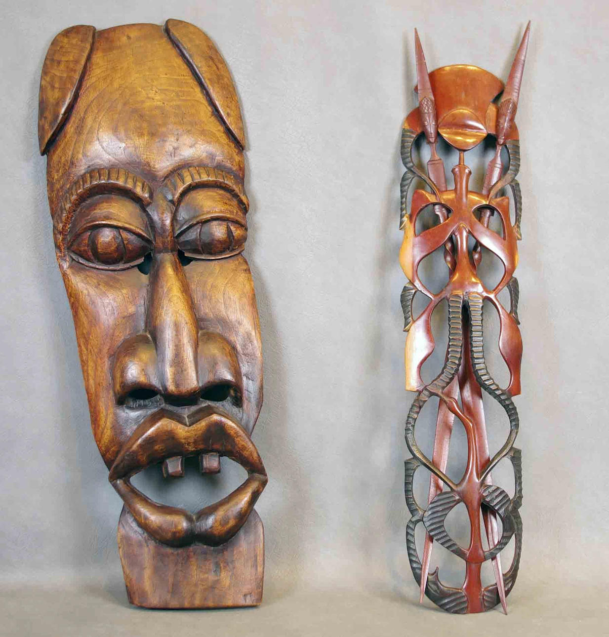 MASK SAMT PRYDNADSSKÖLD, trä, Afrika.