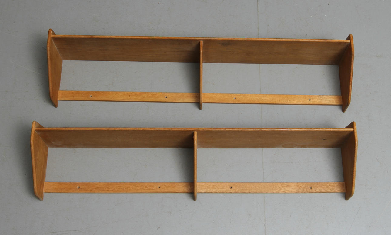 VÄGGHYLLOR, 2 st, Hans J Wegner, Ry Möbler, omkring 1900-talets mitt.