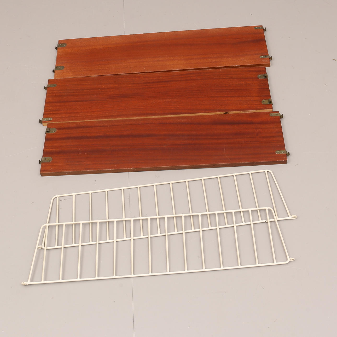 STRINGHYLLA, teak, 1950/60-tal.