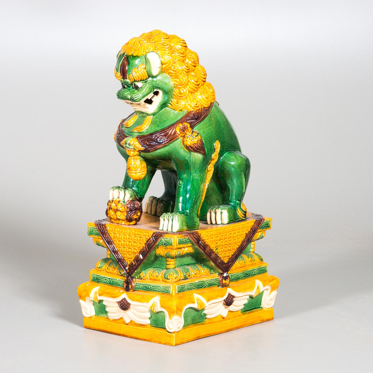 SKULPTUR, Tempellöwe, China, 20. Jh.