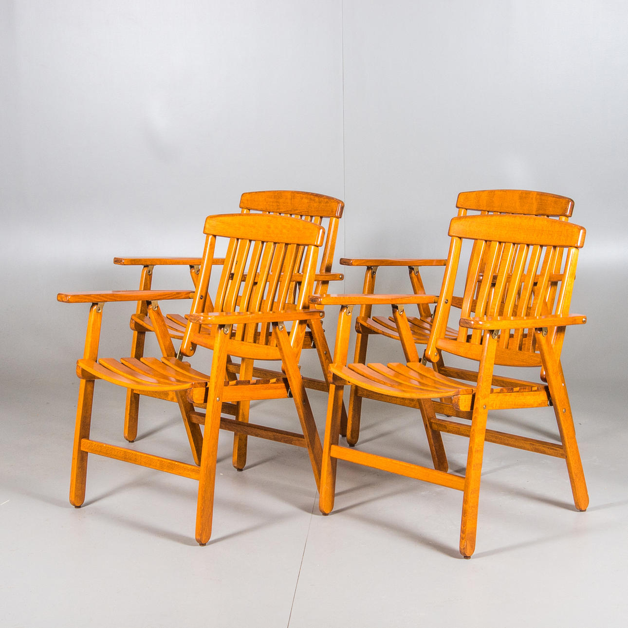 SILLAS DE JARDÍN, 4 sillas con estructura, Herlag.