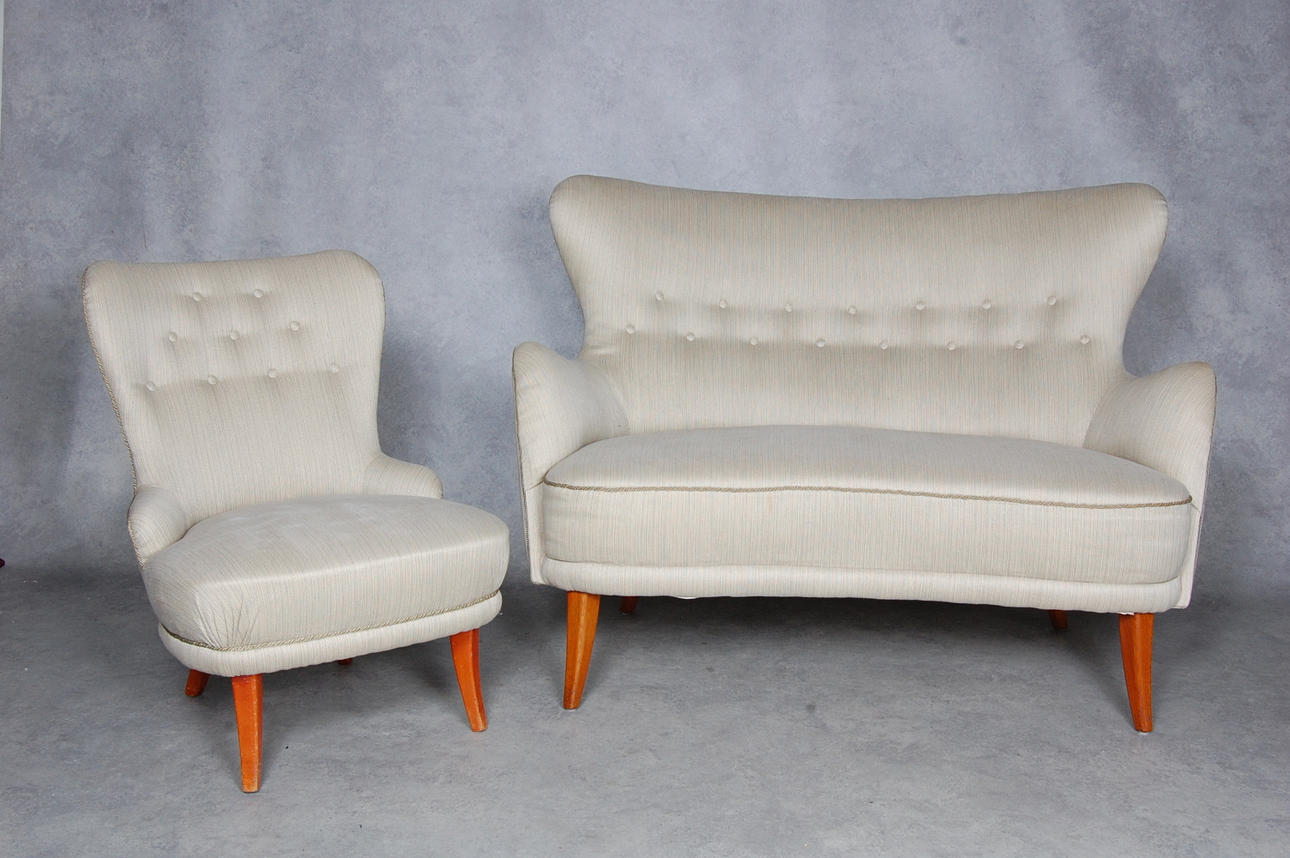 SOFFA, troligen " Patronen " Carl Malmsten och Fåtölj, 1900-talets andra hälft.