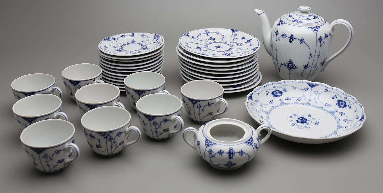 KAFFESERVIS, 33+1 delar, porslin, Bavaria, 1900-tal.