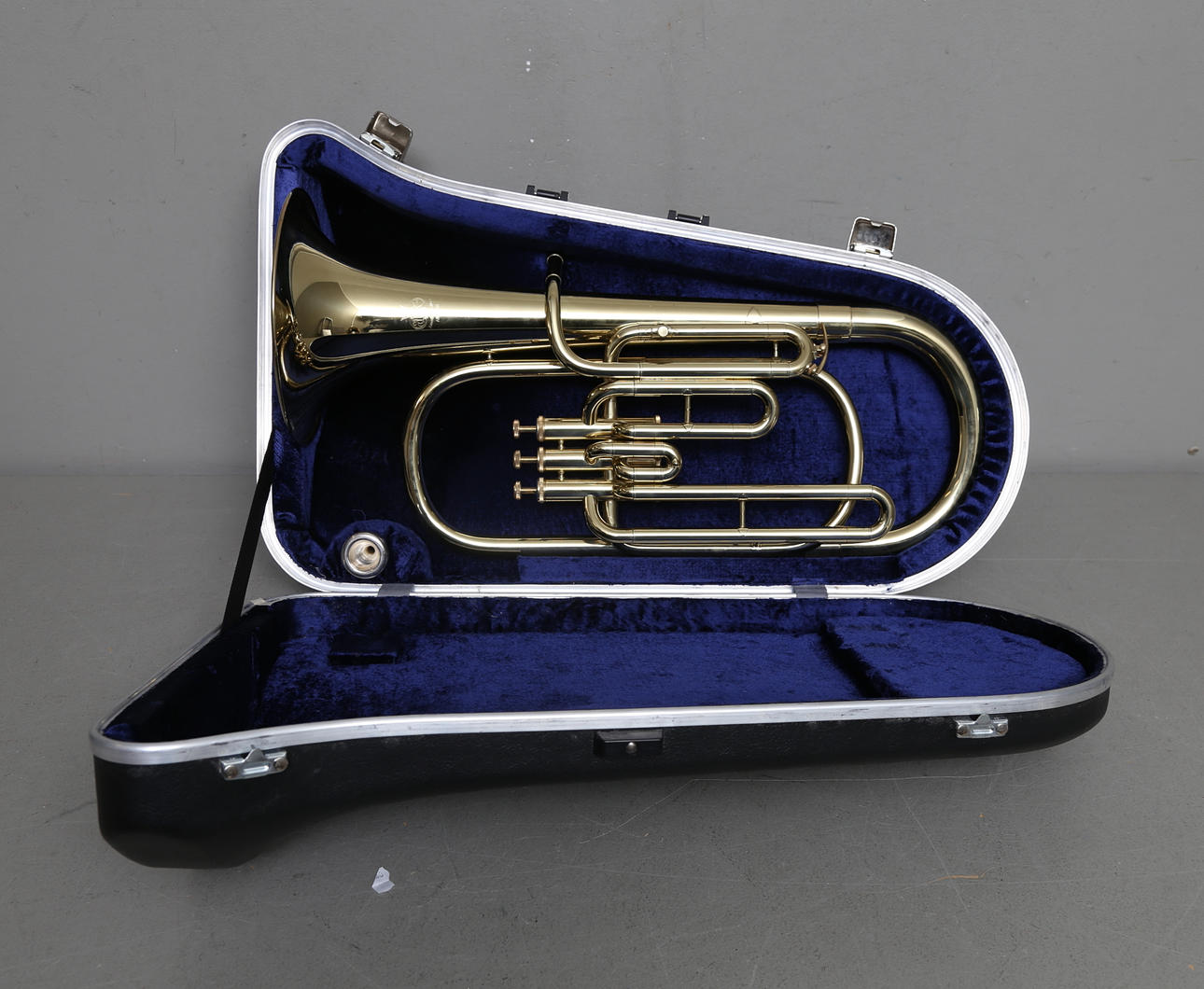 TUBA BARITÓN, Amati Kraslice, 1900.