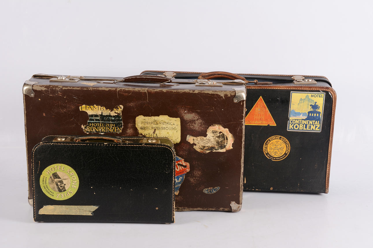 RESVÄSKOR, 3 stycken, 1900-talets mitt.