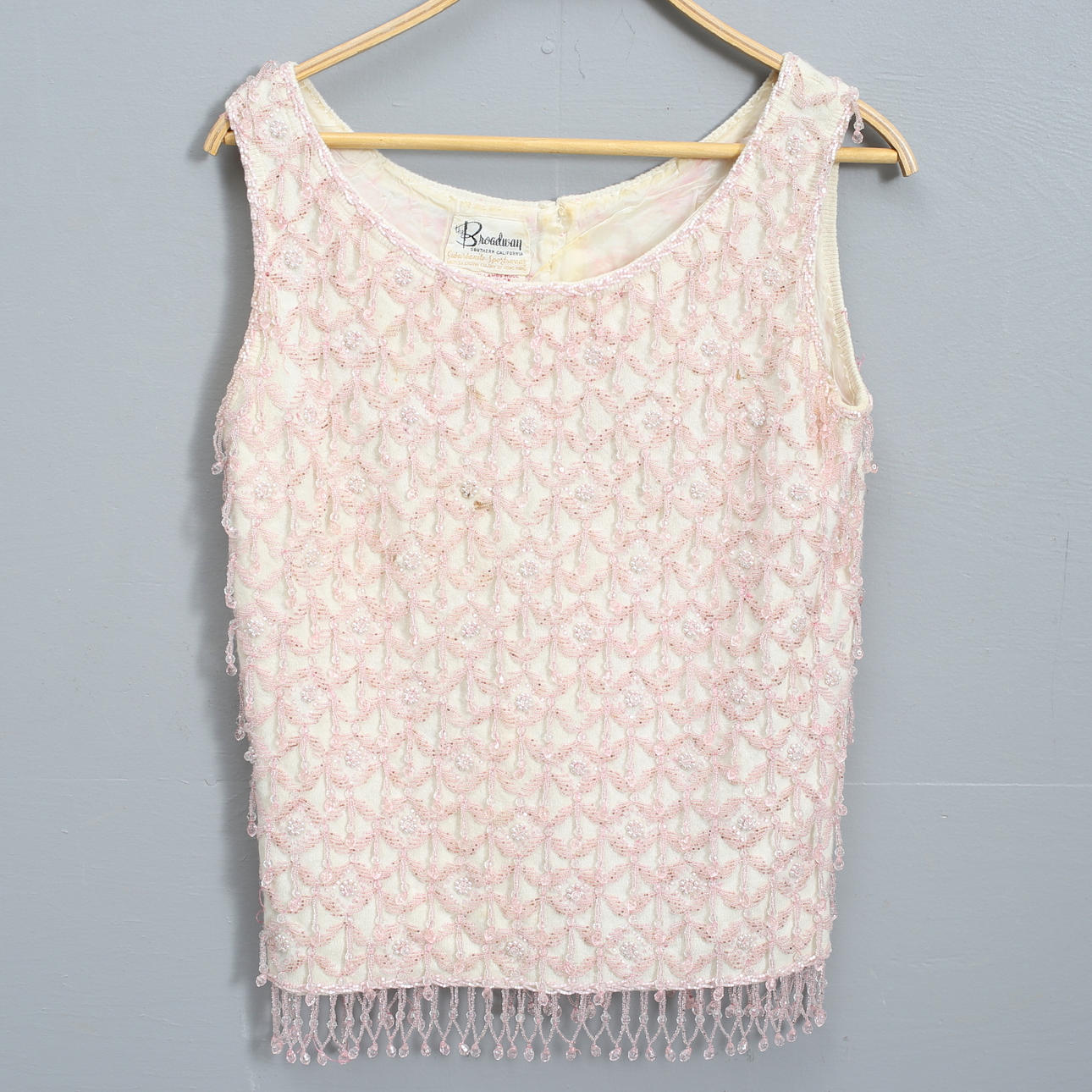 LEINEN/PULLOVER, Broadway, Southern California.