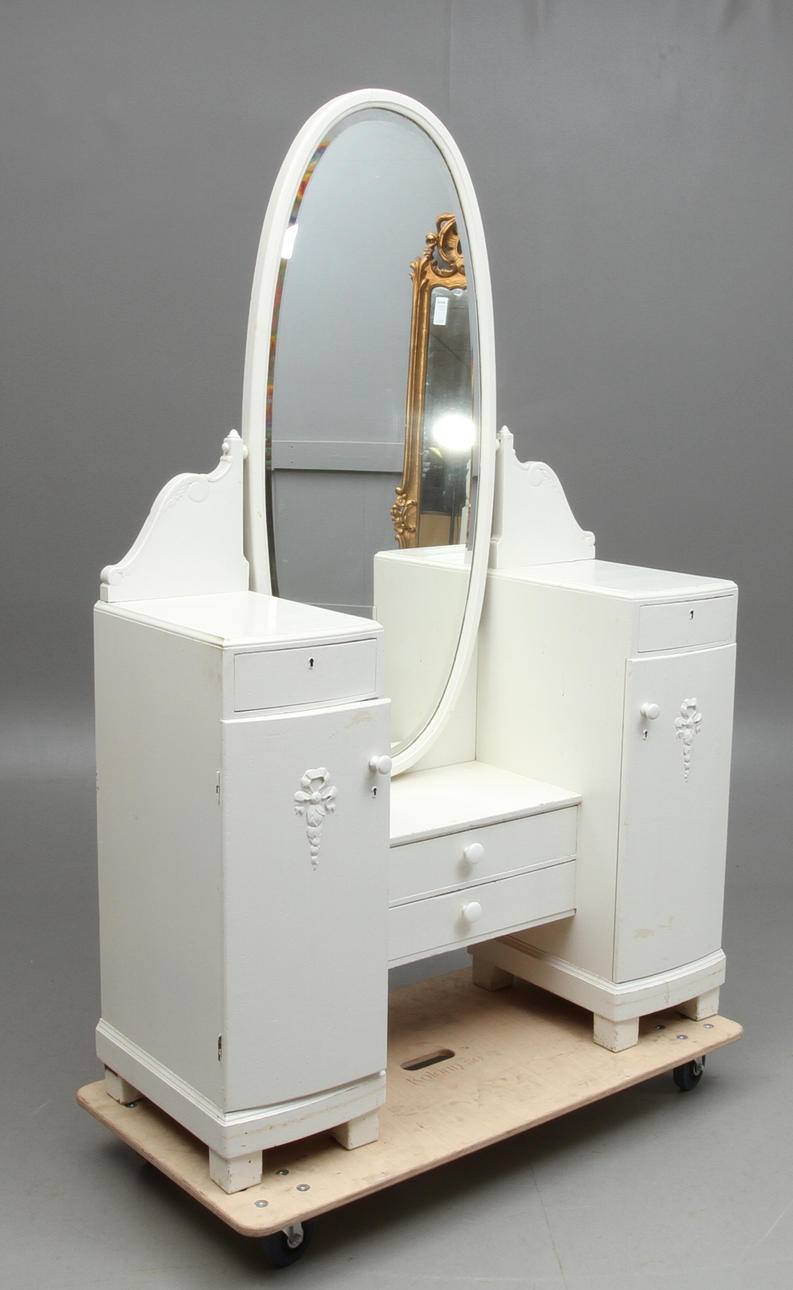 SPEGELMÖBEL, 1900-tal.