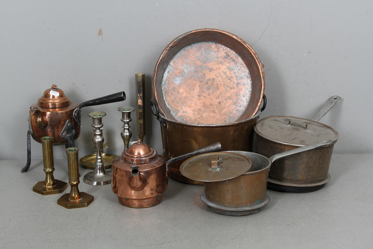 KOPPAR-och MÄSSINGFÖREMÅL 1800-1900-tal 14 delar.