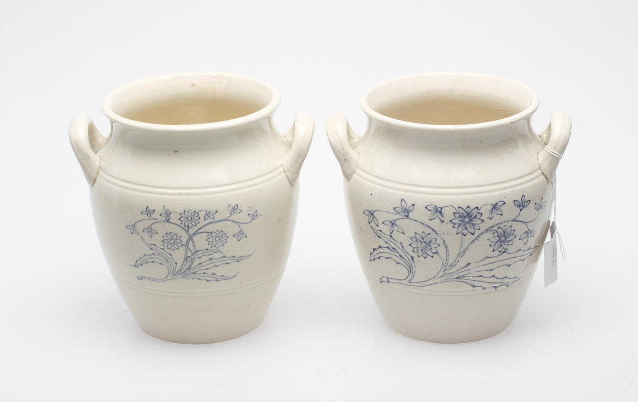 KRUKOR, 2 st, stenmassa, Gustafsberg, omkring 1900.