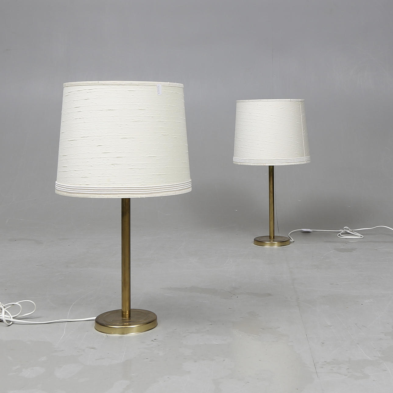 BORDSLAMPOR, ett par, mässing, Abo, Randers, Danmark.