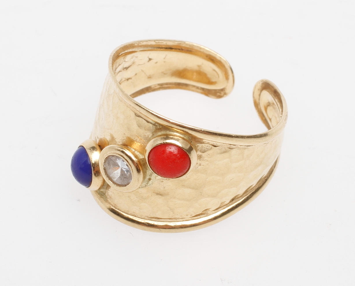 RING med stenar, 18k guld, vikt ca 2,8 gr.