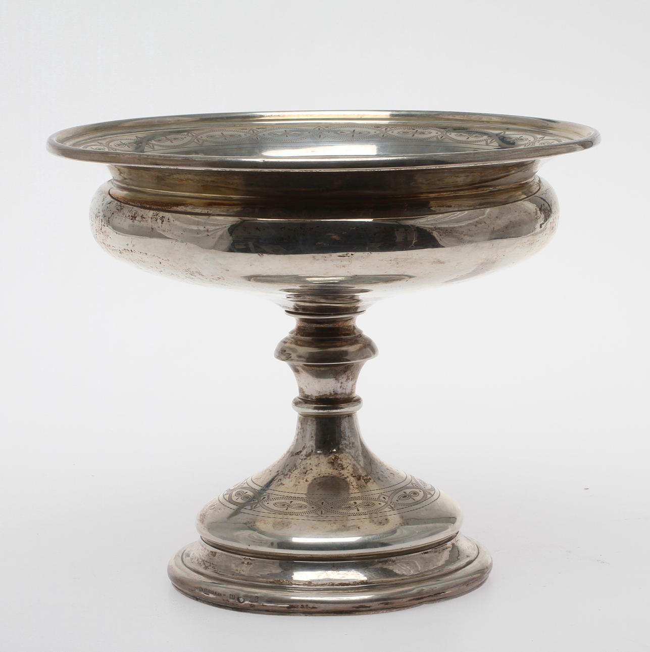 UPPSATSSKÅL, silver, Lars Larson & Co, Stockholm, 1872.