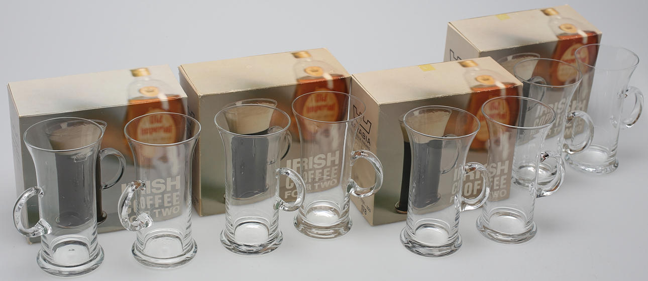 PARTI GLAS (8). IRIS COFFEE. Arabia, Wärtsilä, Finland.