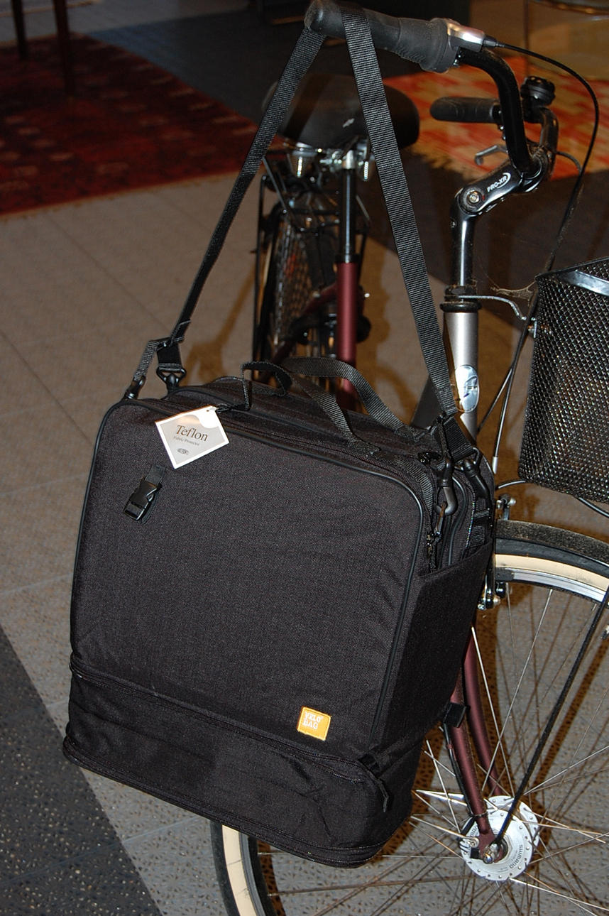 CYKEL/AXELVÄSKOR, 12 st nya i kartong ( Svart).