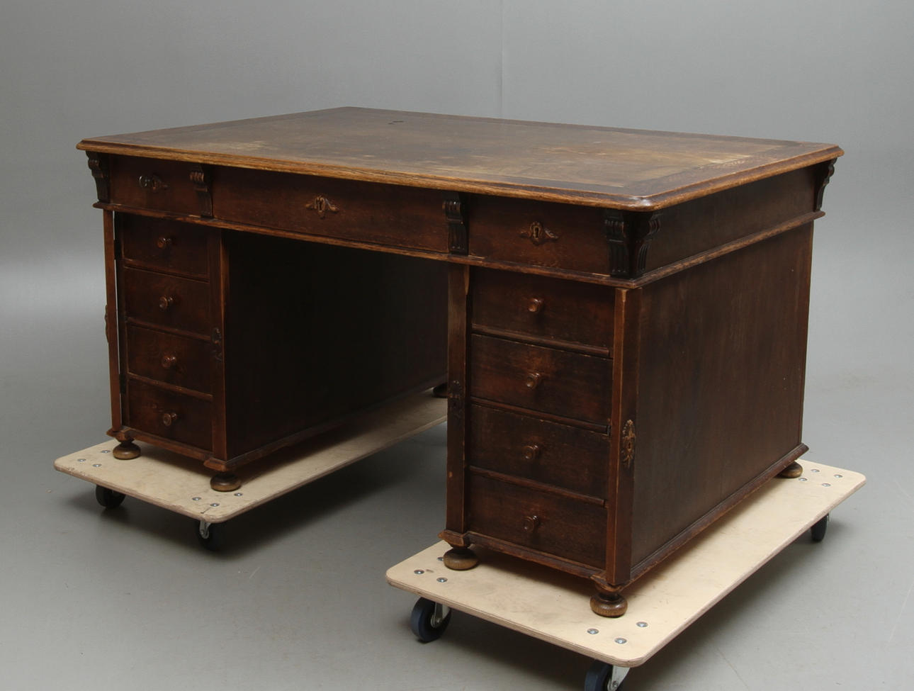 SKRIVBORD, dubbelsidigt/fristående, 1900-tal.