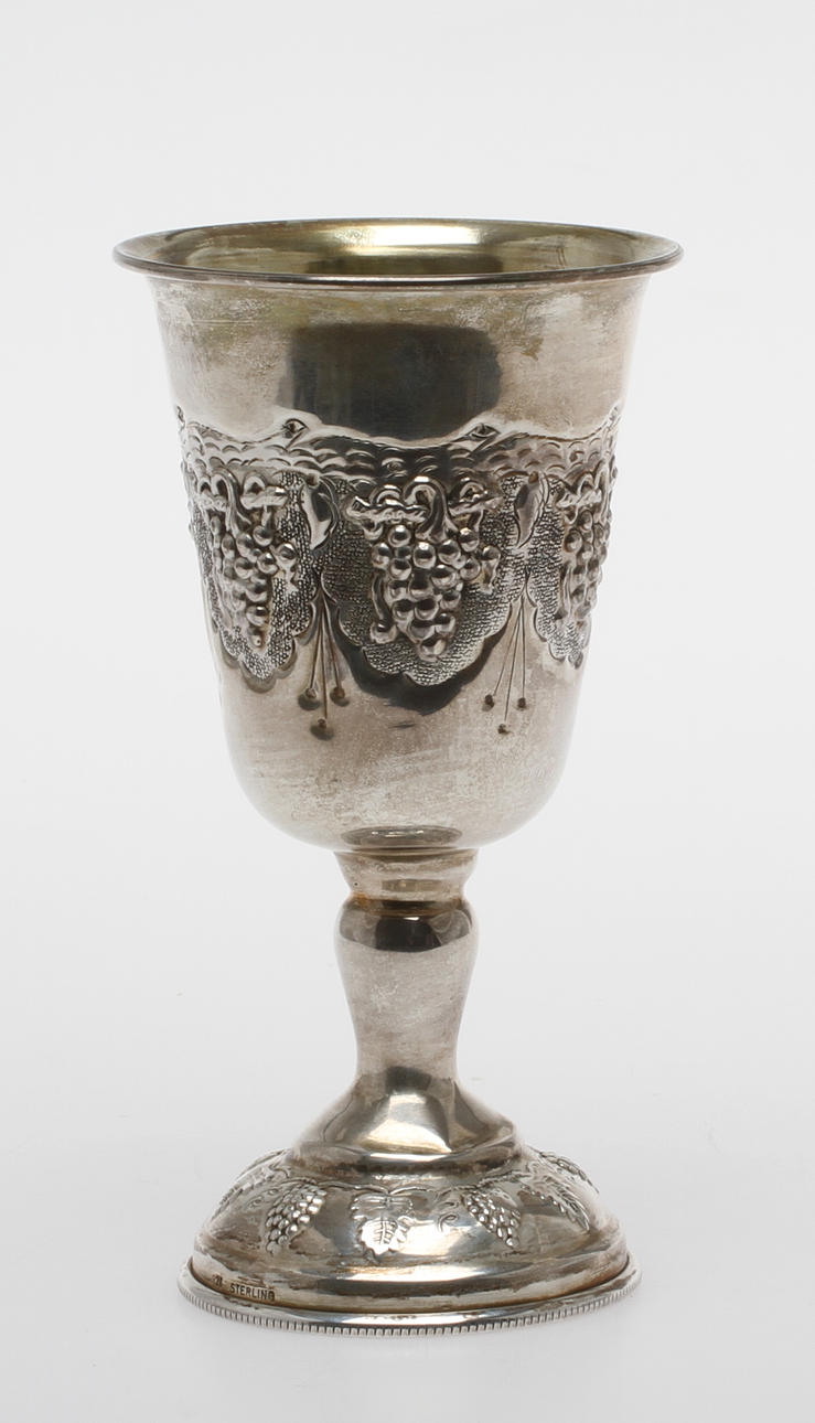 VINBÄGARE, silver, Vikt ca 70 gram.