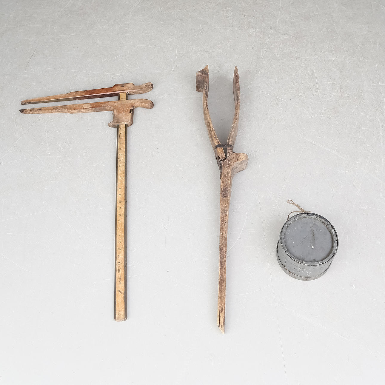 ALLMOGEFÖREMÅL, 3 delar.