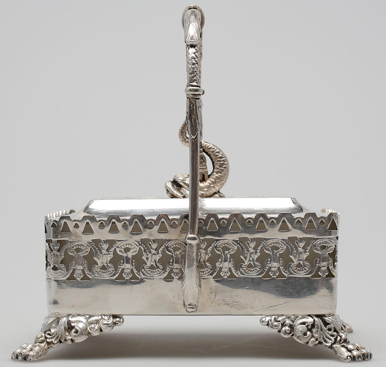 SKÅL MED LOCK, vitmetall, WMF, 1900-talets första hälft.