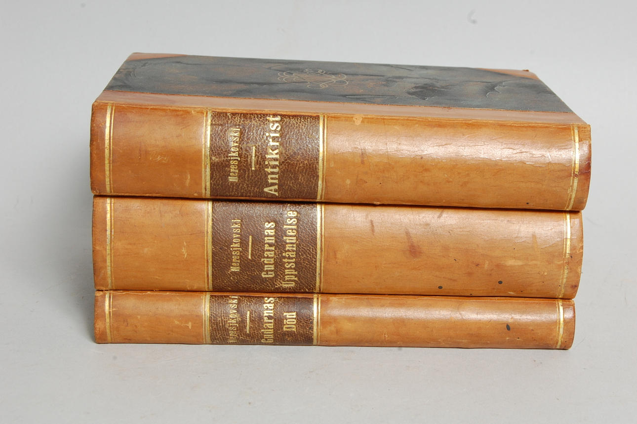 BÖCKER, la trilogía, "ANTICRISTO" de Dmitry Merezhkovsky.