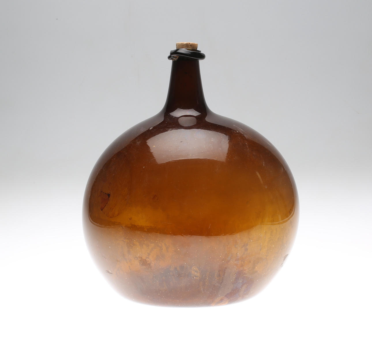BOTELLA GLOBO, siglo XVIII.