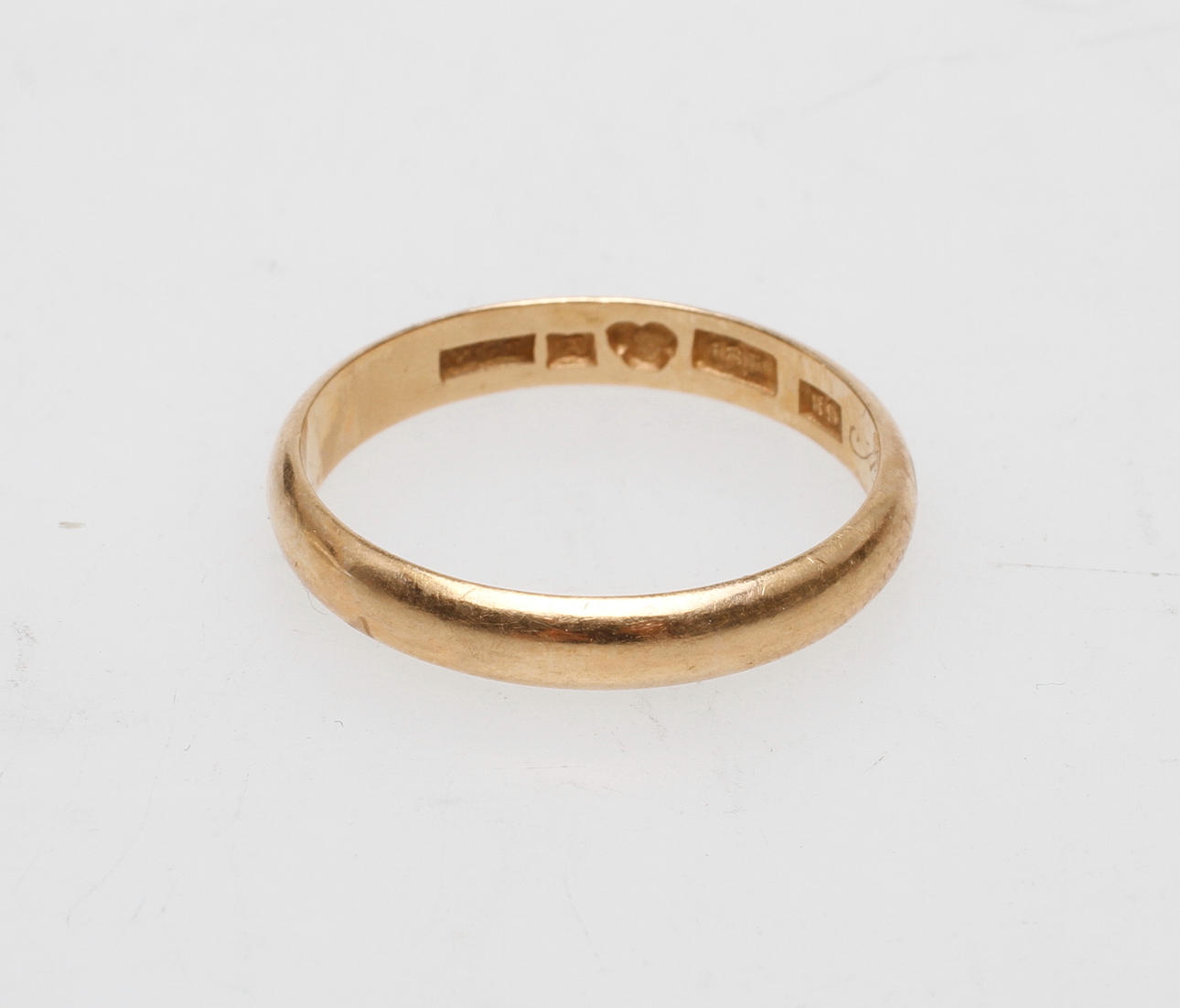 RING, guld 18k, vikt ca 4,5 gram.