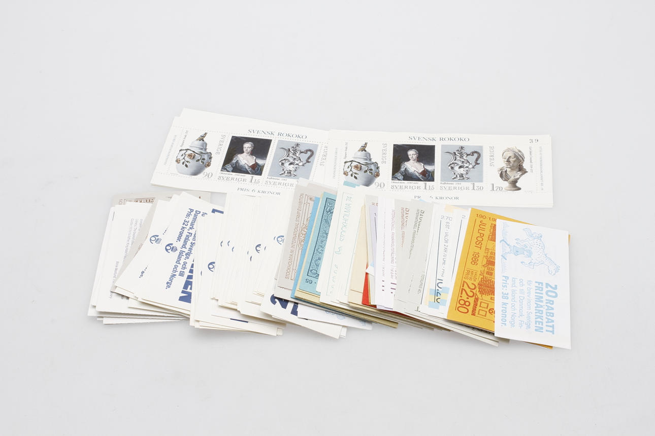 POSTFRISKA FRIMÄRKEN, värde ca 1500 kr.