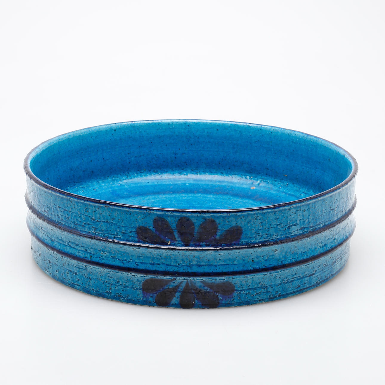 SHELL DISH chamotte earthenware, Drejargruppen, Rörstrand 1972.