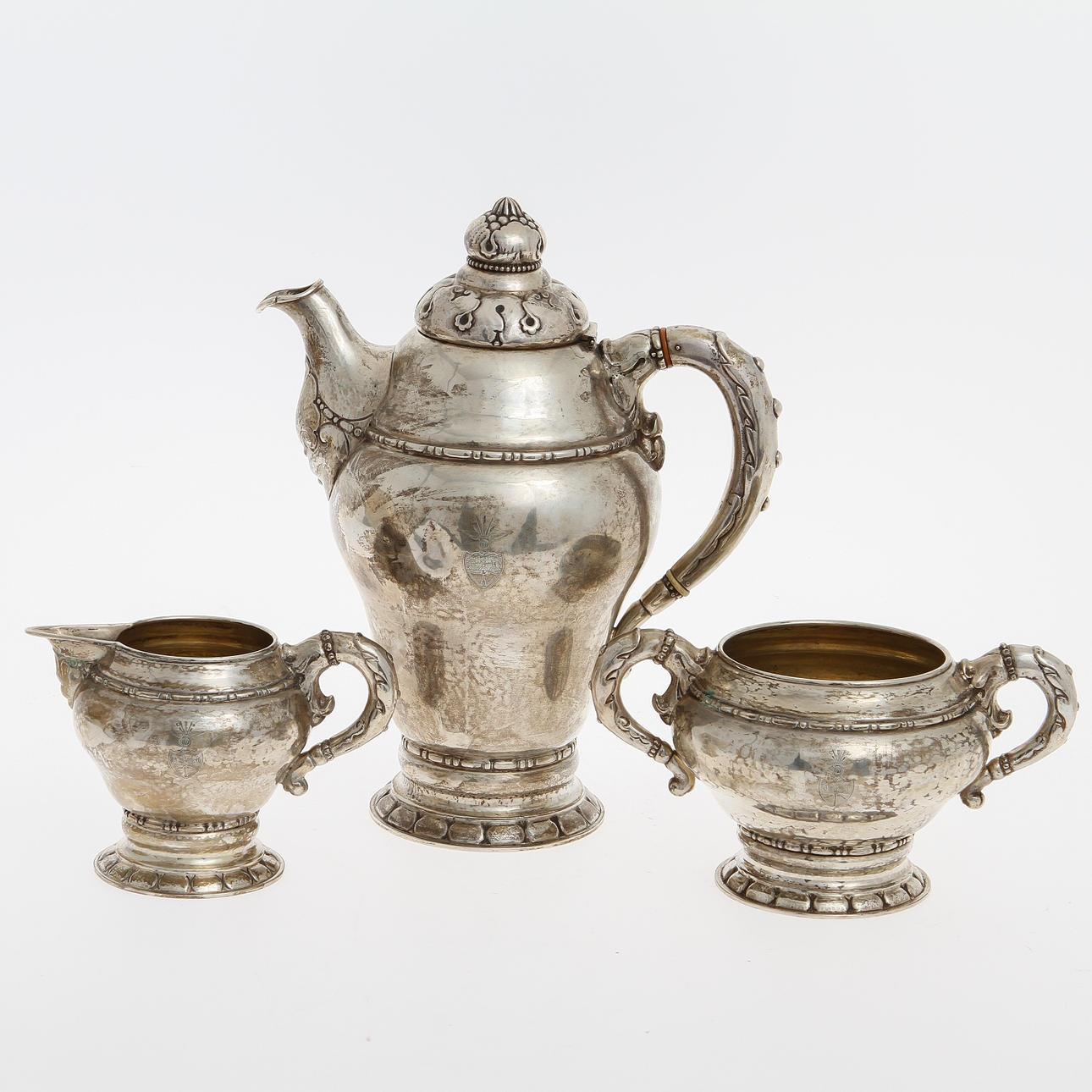 KAFFESERVIS, fyra delar, silver med delvis invändig förgyllning, Danmark 1916-19. Vikt ca 1850 gram.